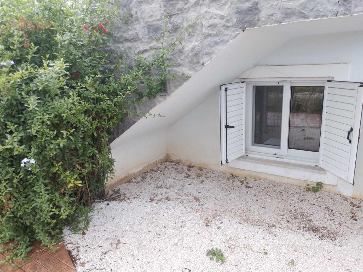Gelsomino House Apartment Loutraki  Bagian luar foto