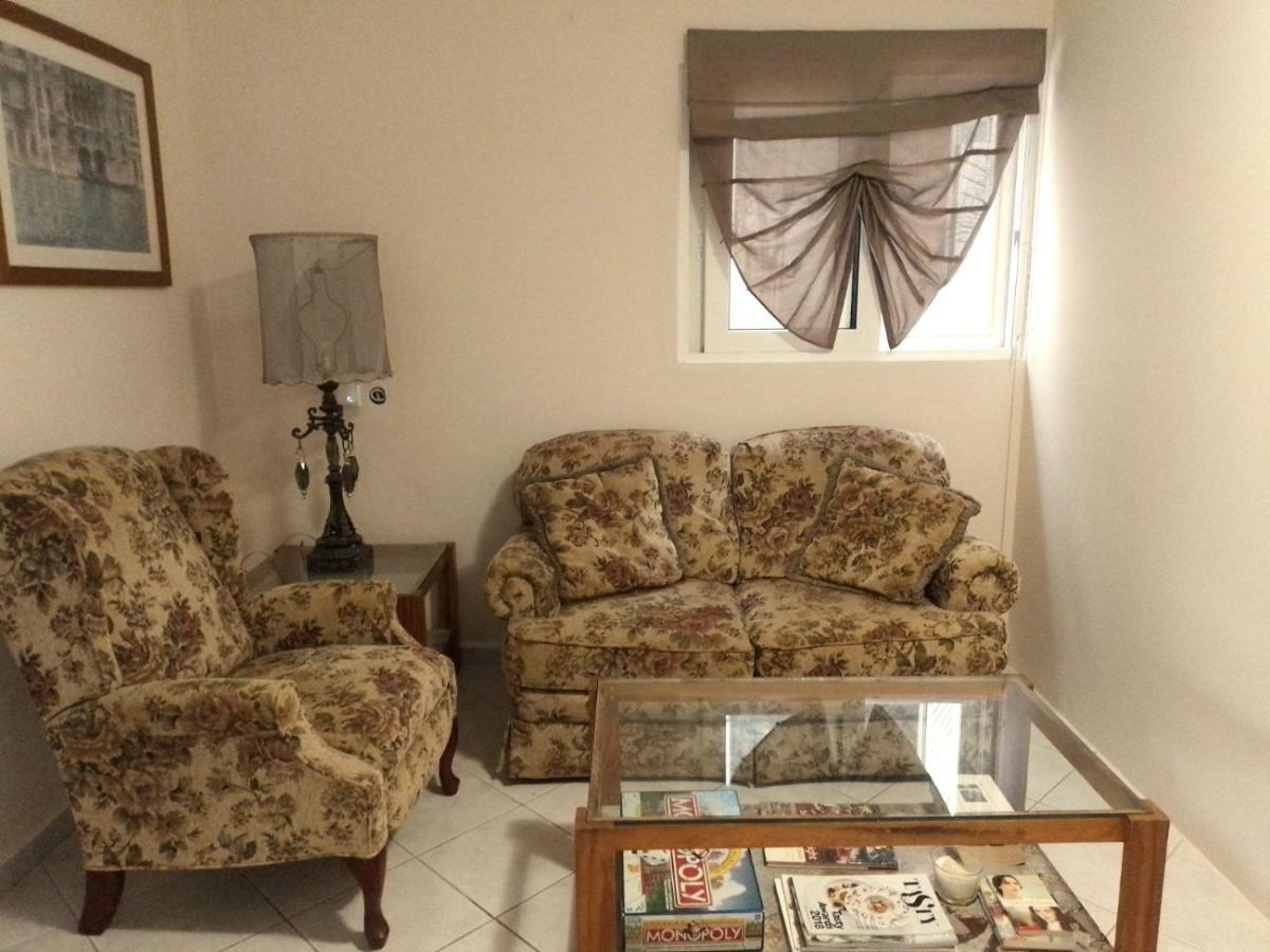 Gelsomino House Apartment Loutraki  Bagian luar foto